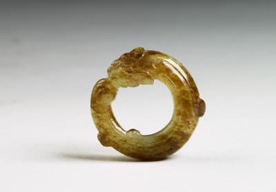 图片[2]-Jade huan ring with dragon pattern, Eastern Han dynasty (25-220)-China Archive